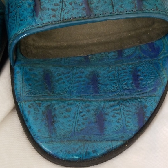 Blue heals - Picture 5 of 7